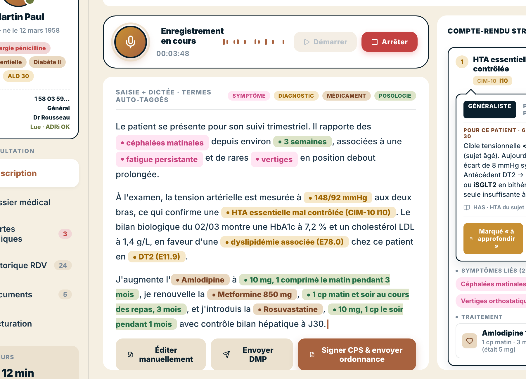 MédiCalame en consultation : barre de constantes, dictée vocale, zone de saisie auto-taggée par catégories cliniques